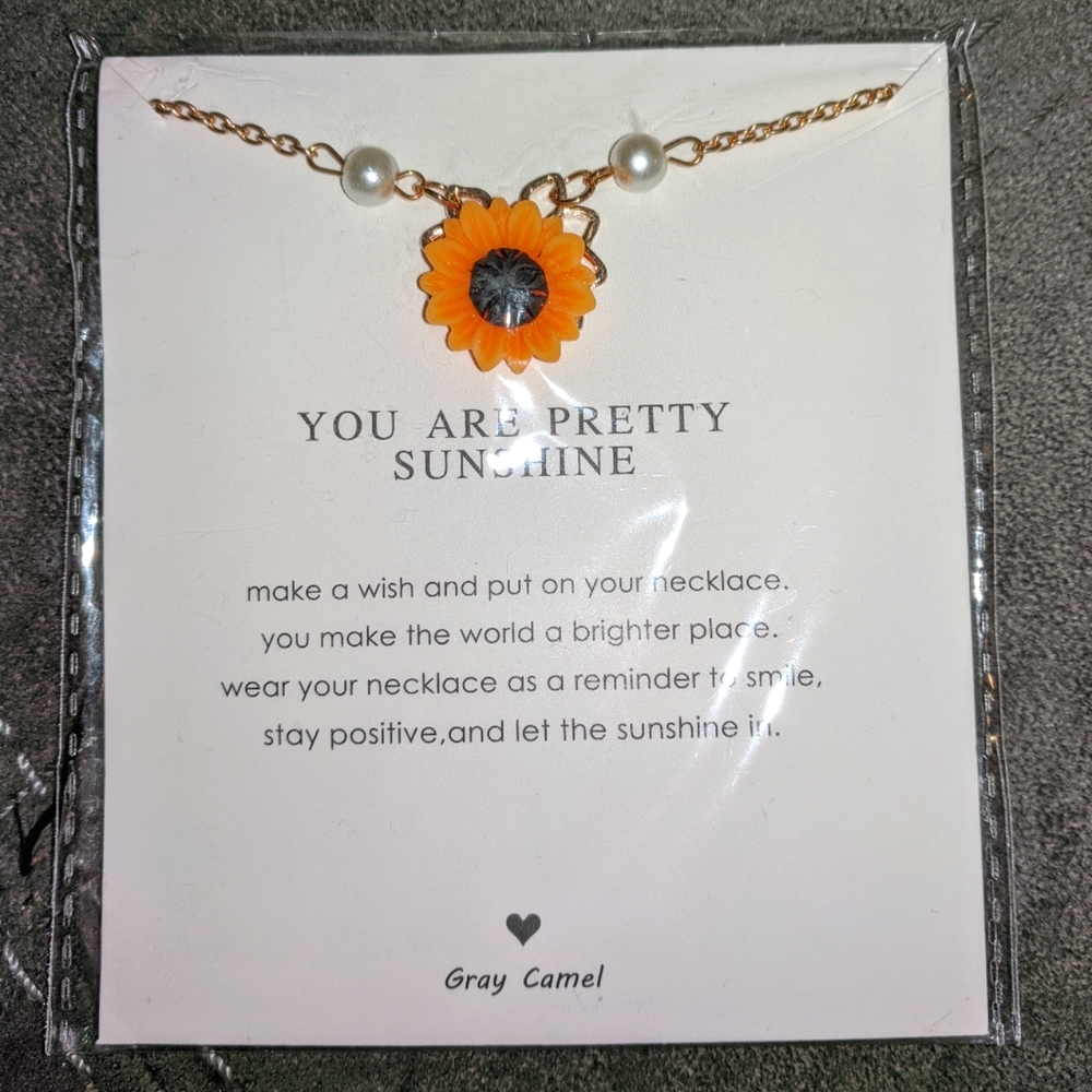 NEW! Sunflower 🌻 Necklace